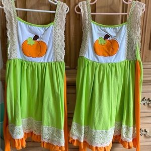 Twin girls Pumpkin dresses. Worn once for pictures.